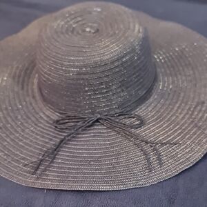 Make Offer!Elegant Black Wide-Brimmed Hat
